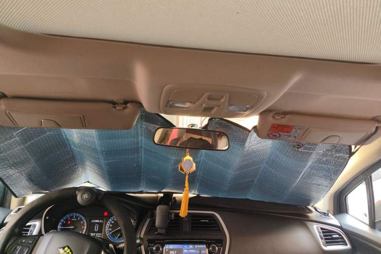 Used Suzuki S-Cross 2014 1.6L CVT Four-Wheel Drive Luxury Version Headliner