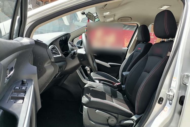 Used Suzuki S-Cross 2014 1.6L CVT Two-Wheel Drive Entry Model Interior 5