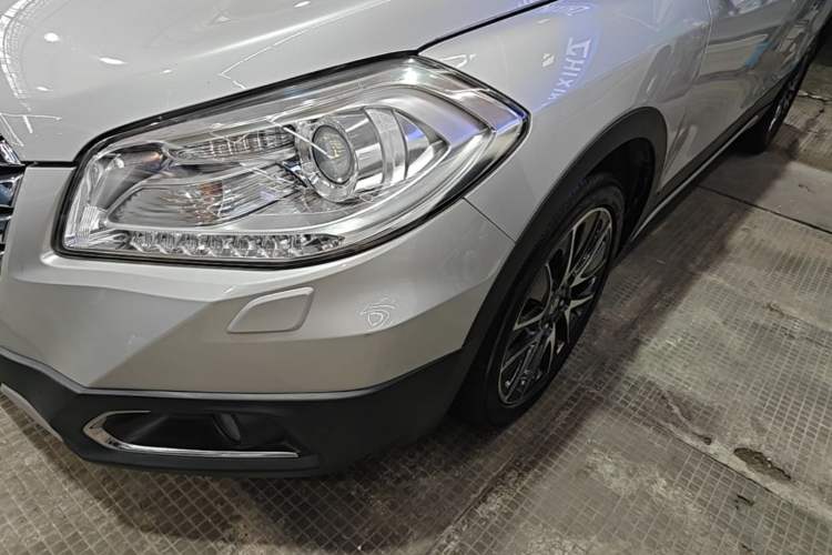Used Suzuki S-Cross 2014 1.6L CVT Four-Wheel Drive Luxury Version Left Front Headlight