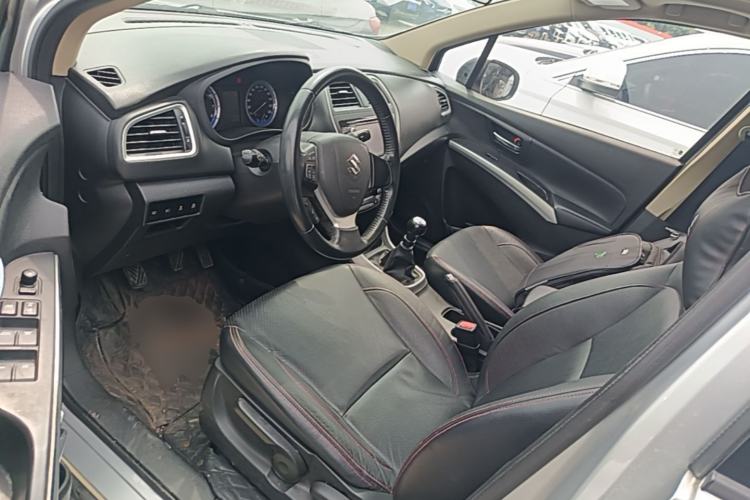 Used Suzuki S-Cross 2014 1.6L Manual Two-Wheel Drive Elite Model Left Front Seat