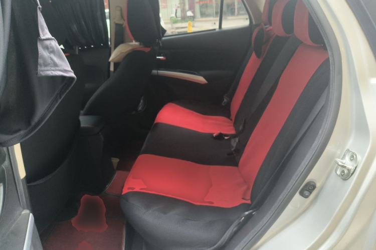 Used Suzuki S-Cross 2014 1.6L CVT Two-Wheel Drive Entry Model Left Rear Seat