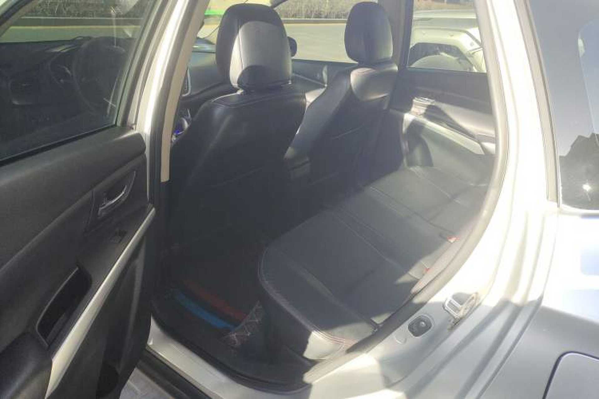 Used Suzuki S-Cross 2014 1.6L CVT Two-Wheel Drive Elite Version Left Rear Seat