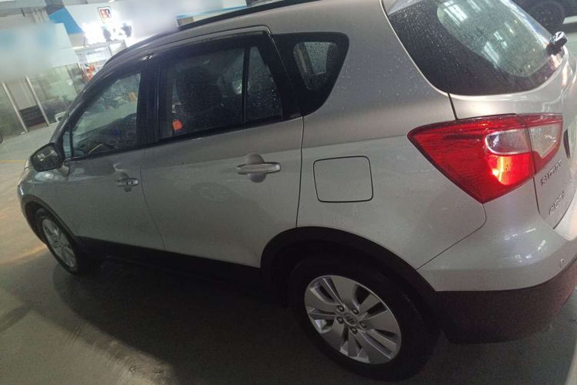 Used Suzuki S-Cross 2014 1.6L CVT Two-Wheel Drive Entry Model Left Side
