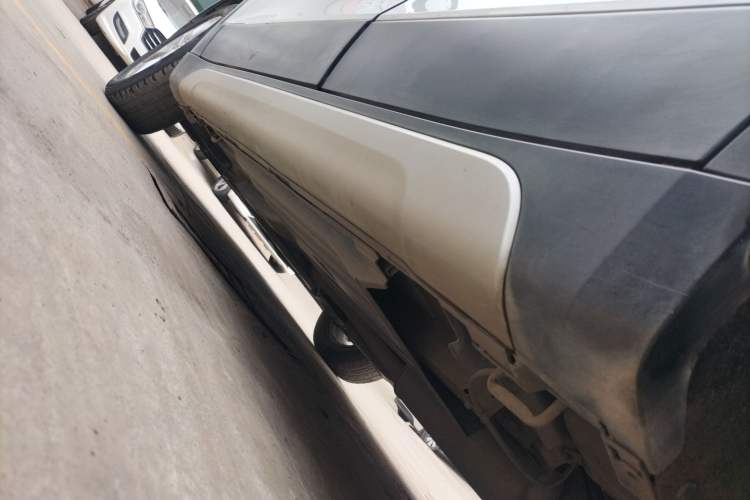 Used Suzuki S-Cross 2014 1.6L CVT Two-Wheel Drive Elite Version Left Side Sill