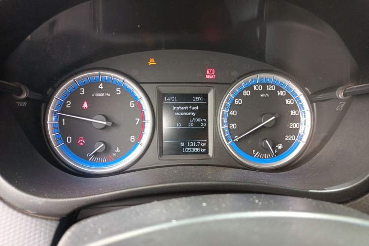 Used Suzuki S-Cross 2014 1.6L Manual Two-Wheel Drive Entry Model Odometer Close Up
