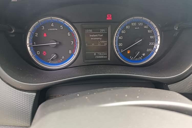 Used Suzuki S-Cross 2014 1.6L Manual Two-Wheel Drive Elite Model Odometer Close Up