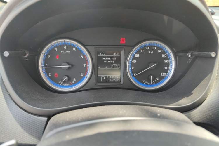 Used Suzuki S-Cross 2014 1.6L CVT Two-Wheel Drive Elite Version Odometer Close Up