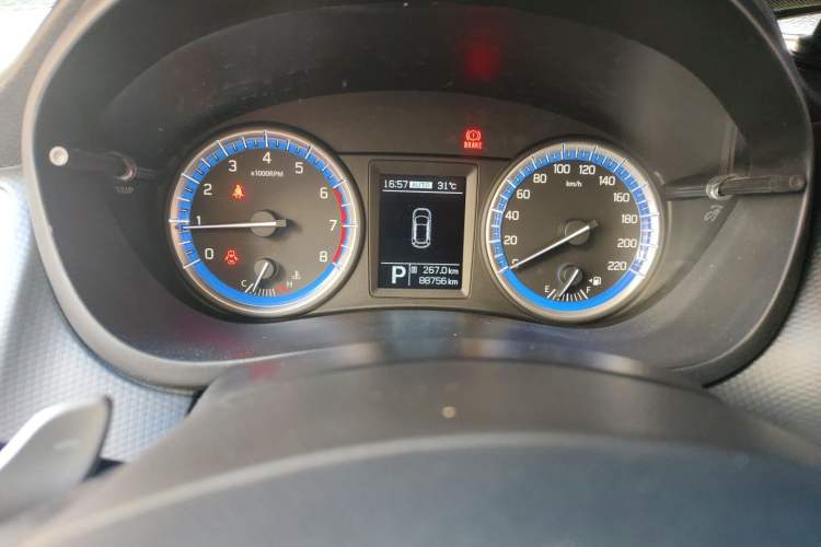 Used Suzuki S-Cross 2014 1.6L CVT Four-Wheel Drive Luxury Version Odometer Close Up