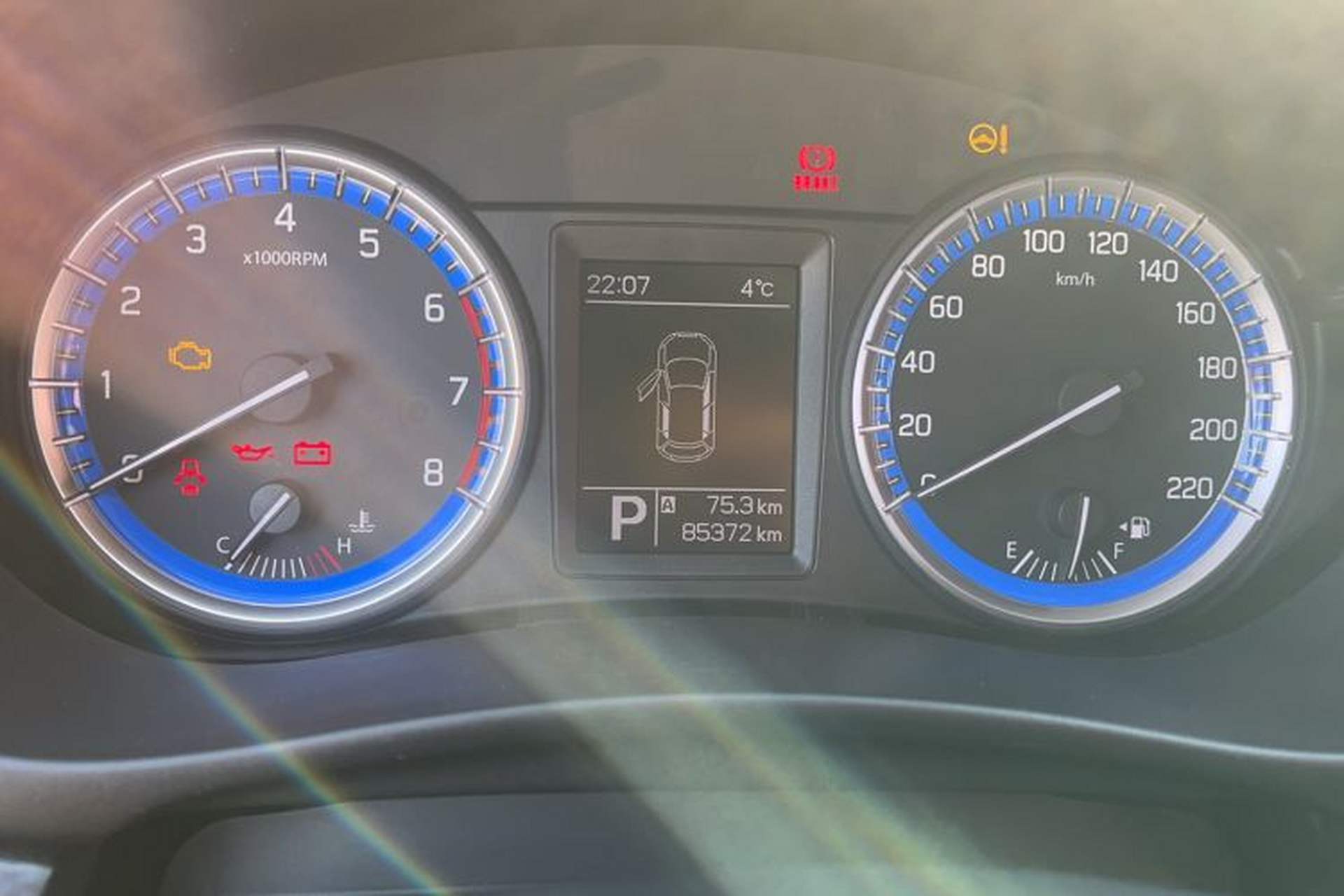 Used Suzuki S-Cross 2014 1.6L CVT Two-Wheel Drive Elite Version Odometer Close Up