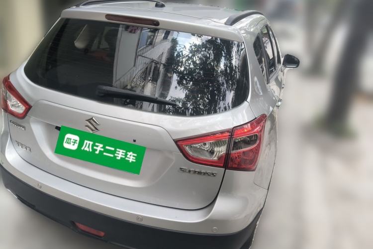 Used Suzuki S-Cross 2014 1.6L CVT Two-Wheel Drive Entry Model Rear Right 45 Deg