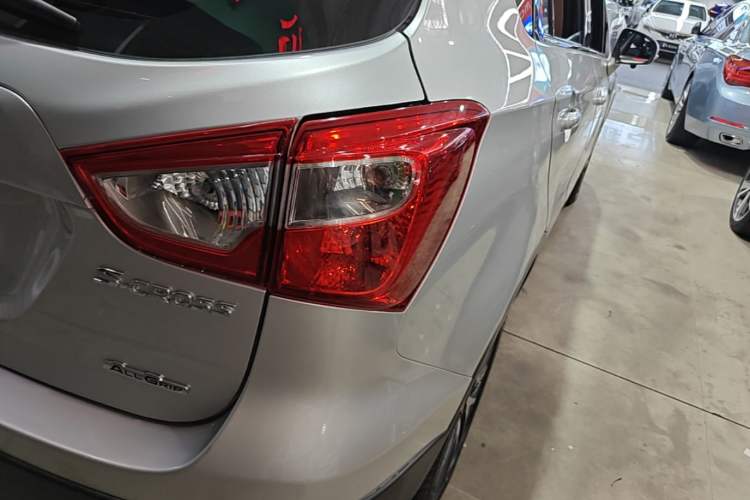 Used Suzuki S-Cross 2014 1.6L CVT Four-Wheel Drive Luxury Version Right Rear Taillight
