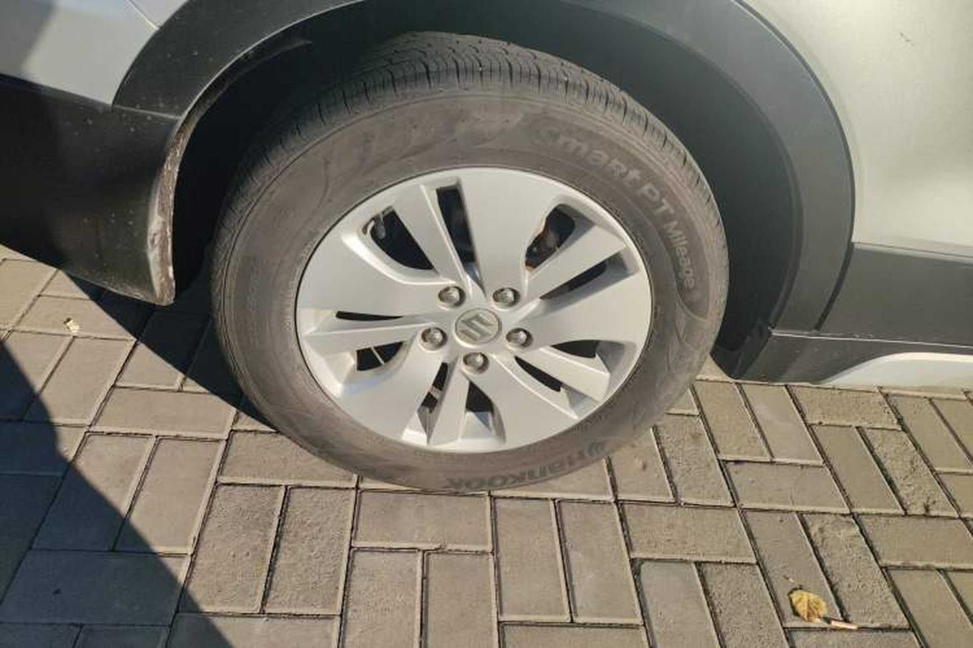 Used Suzuki S-Cross 2014 1.6L Manual Two-Wheel Drive Elite Model Right Rear Wheel Hub