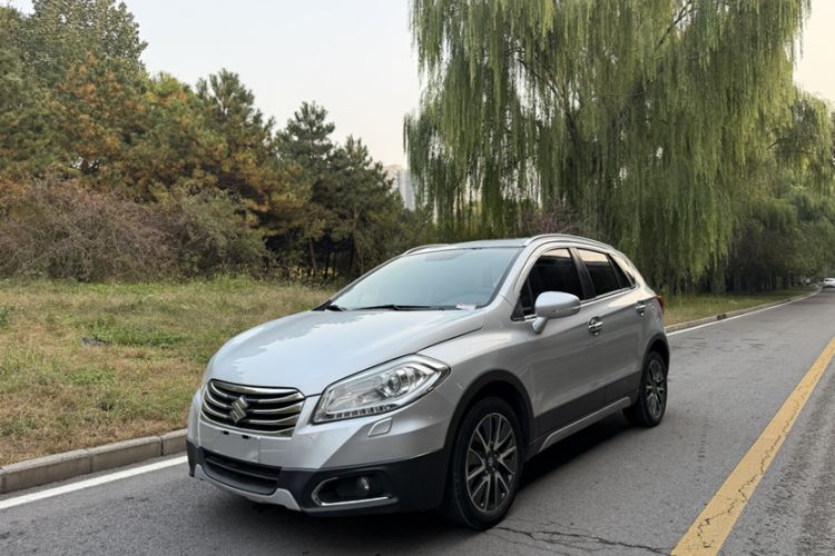 Used Suzuki S-Cross 2014 1.6L CVT Four-Wheel Drive Luxury Version Roof