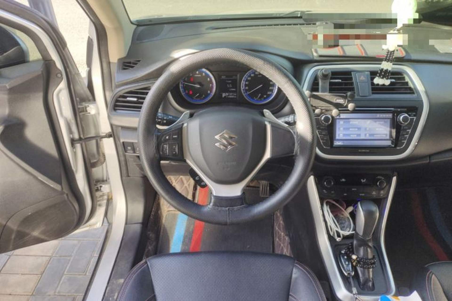 Used Suzuki S-Cross 2014 1.6L CVT Two-Wheel Drive Elite Version Steering Wheel