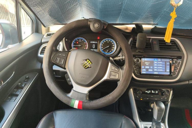 Used Suzuki S-Cross 2014 1.6L CVT Four-Wheel Drive Luxury Version Steering Wheel