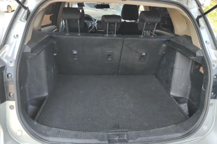 Used Suzuki S-Cross 2014 1.6L Manual Two-Wheel Drive Entry Model Trunk