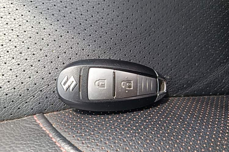 Used Suzuki S-Cross 2014 1.6L Manual Two-Wheel Drive Elite Model Vehicle Key