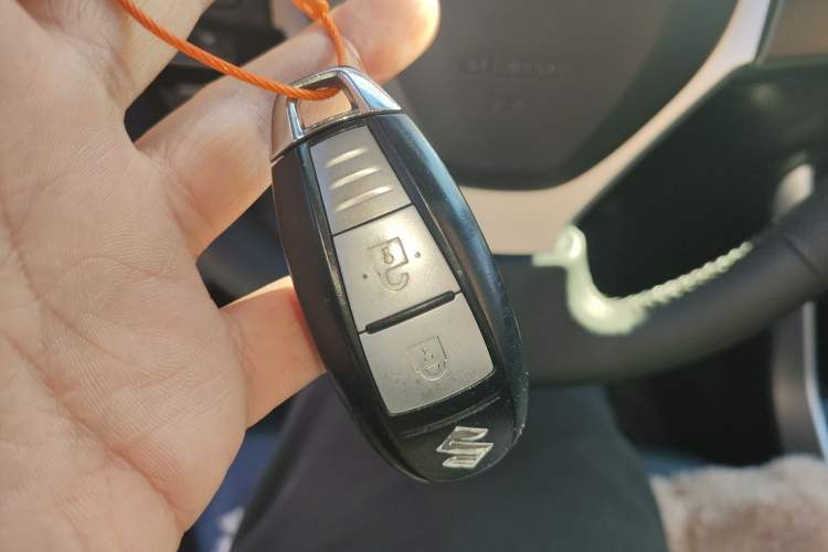 Used Suzuki S-Cross 2014 1.6L Manual Two-Wheel Drive Elite Model Vehicle Key