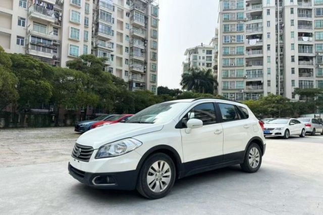 Used Suzuki S-Cross 2014 1.6L CVT Two-Wheel Drive Entry Model