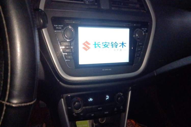 Used Suzuki S-Cross 2014 1.6L CVT Two-Wheel Drive Elite Version Audio And AC Panel