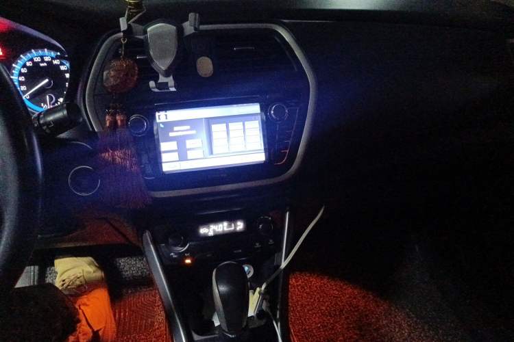 Used Suzuki S-Cross 2014 1.6L CVT Two-Wheel Drive Elite Version Audio And AC Panel