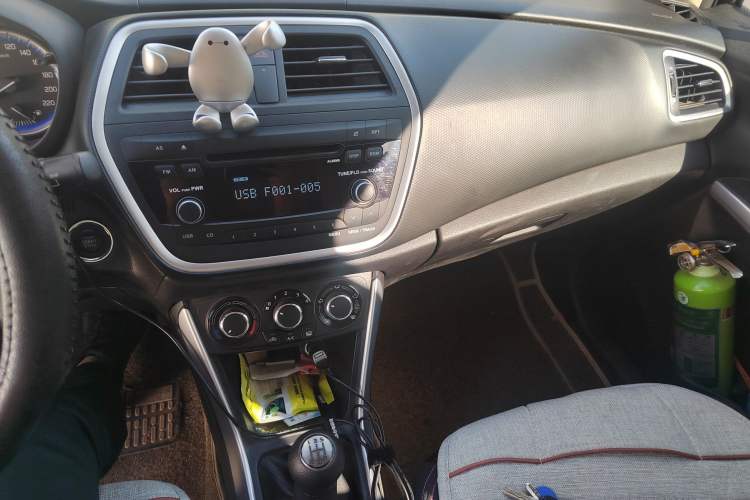Used Suzuki S-Cross 2014 1.6L Manual Two-Wheel Drive Entry Model Audio And AC Panel