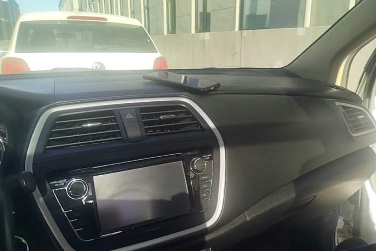 Used Suzuki S-Cross 2014 1.6L CVT Four-Wheel Drive Luxury Version Audio And AC Panel