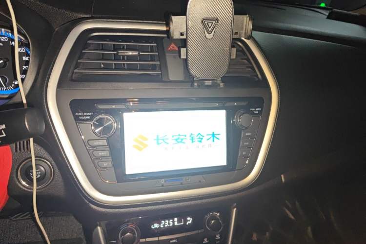 Used Suzuki S-Cross 2014 1.6L CVT Four-Wheel Drive Luxury Version Audio And AC Panel