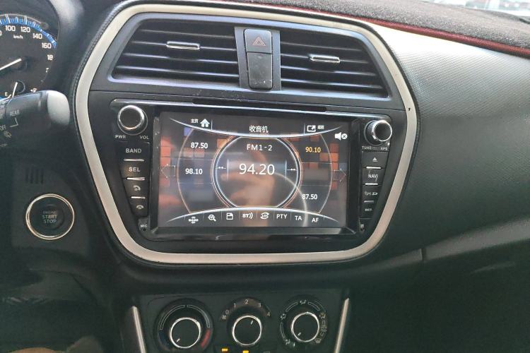 Used Suzuki S-Cross 2014 1.6L CVT Two-Wheel Drive Entry Model Audio And AC Panel