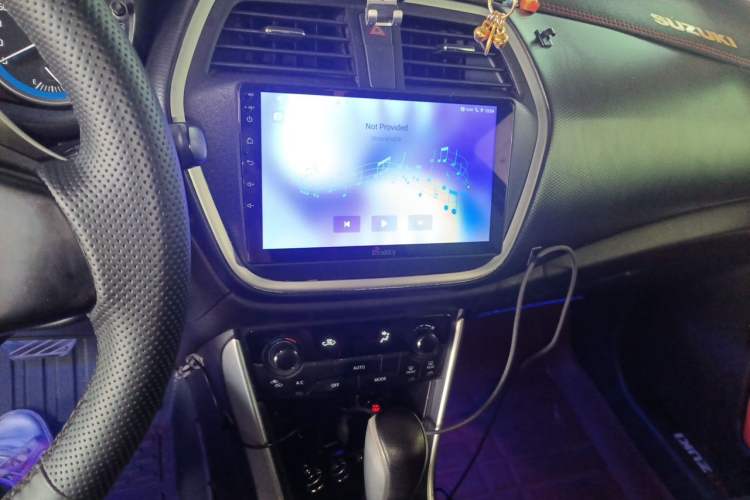 Used Suzuki S-Cross 2014 1.6L CVT Two-Wheel Drive Elite Version Audio And AC Panel