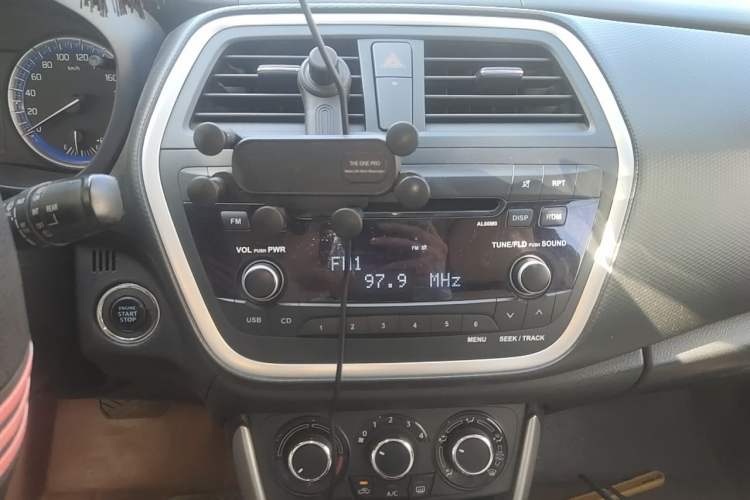 Used Suzuki S-Cross 2014 1.6L CVT Two-Wheel Drive Entry Model Audio And AC Panel