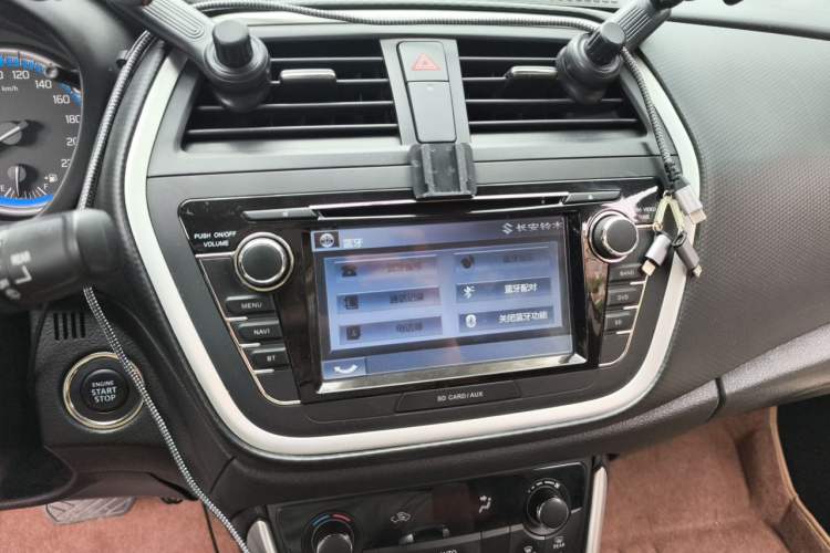 Used Suzuki S-Cross 2014 1.6L CVT Four-Wheel Drive Luxury Version Audio And AC Panel