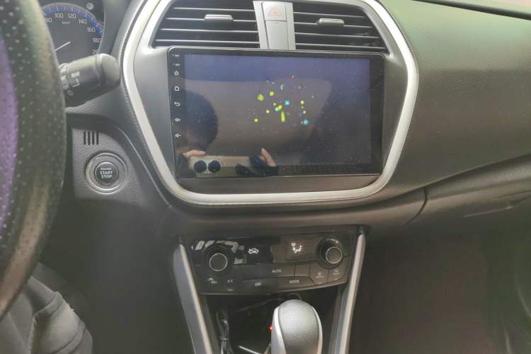 Used Suzuki S-Cross 2014 1.6L CVT Two-Wheel Drive Elite Version Audio And AC Panel