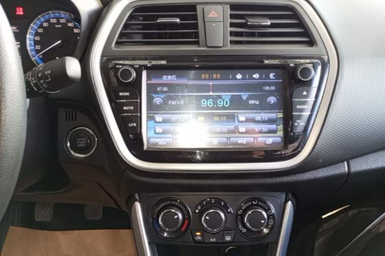 Used Suzuki S-Cross 2014 1.6L Manual Two-Wheel Drive Entry Model Audio And AC Panel