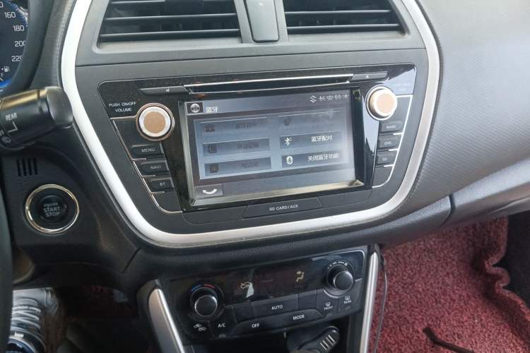 Used Suzuki S-Cross 2014 1.6L CVT Two-Wheel Drive Elite Version Audio And AC Panel