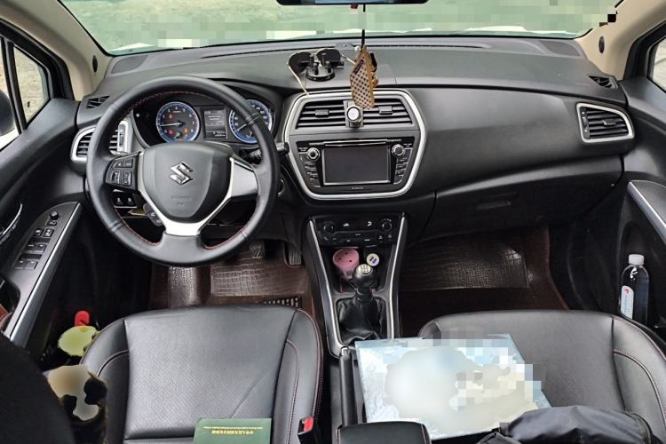 Used Suzuki S-Cross 2014 1.6L Manual Two-Wheel Drive Elite Model Center Console