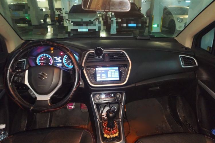 Used Suzuki S-Cross 2014 1.6L Manual Two-Wheel Drive Elite Model Center Console