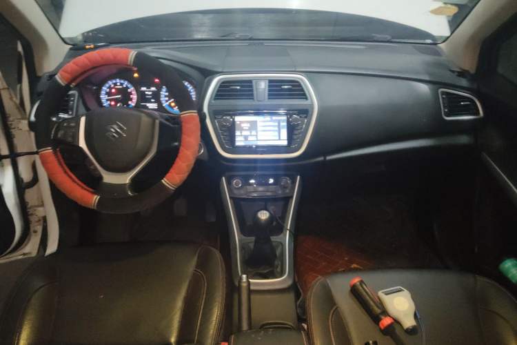 Used Suzuki S-Cross 2014 1.6L Manual Two-Wheel Drive Elite Model Center Console