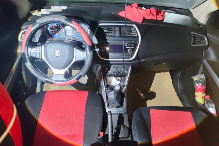 Used Suzuki S-Cross 2014 1.6L Manual Two-Wheel Drive Entry Model Center Console