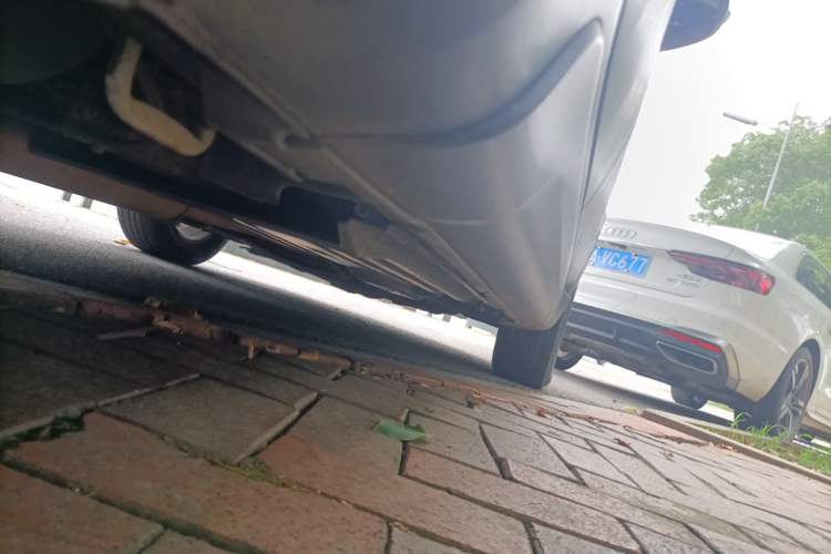 Used Suzuki S-Cross 2014 1.6L CVT Two-Wheel Drive Entry Model Chassis Rear Right