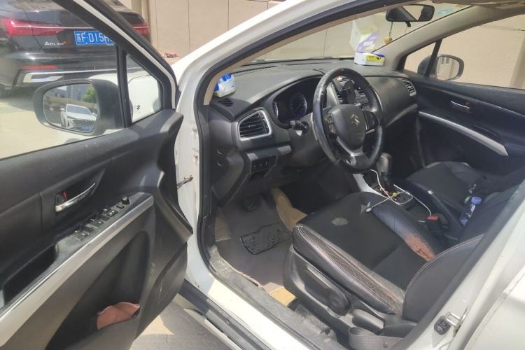 Used Suzuki S-Cross 2014 1.6L CVT Two-Wheel Drive Elite Version Driver Seat