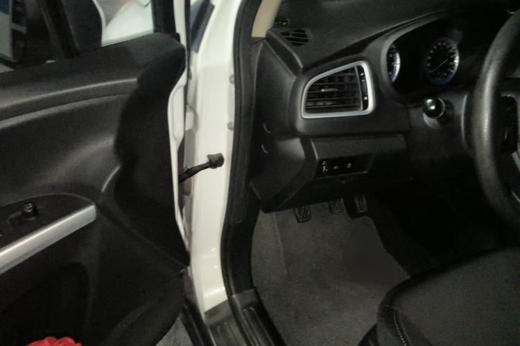 Used Suzuki S-Cross 2014 1.6L Manual Two-Wheel Drive Entry Model Driver Seat