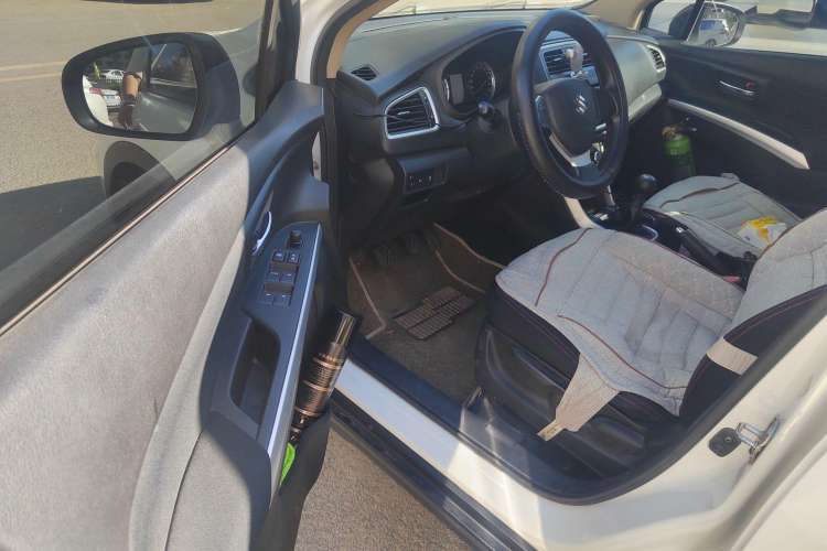 Used Suzuki S-Cross 2014 1.6L Manual Two-Wheel Drive Entry Model Driver Seat