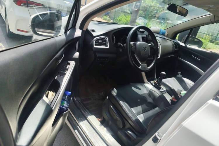 Used Suzuki S-Cross 2014 1.6L Manual Two-Wheel Drive Elite Model Driver Seat