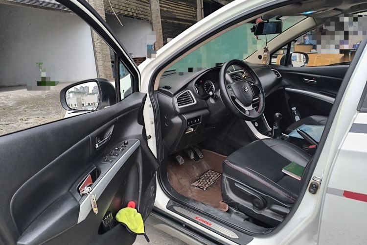 Used Suzuki S-Cross 2014 1.6L Manual Two-Wheel Drive Elite Model Driver Seat