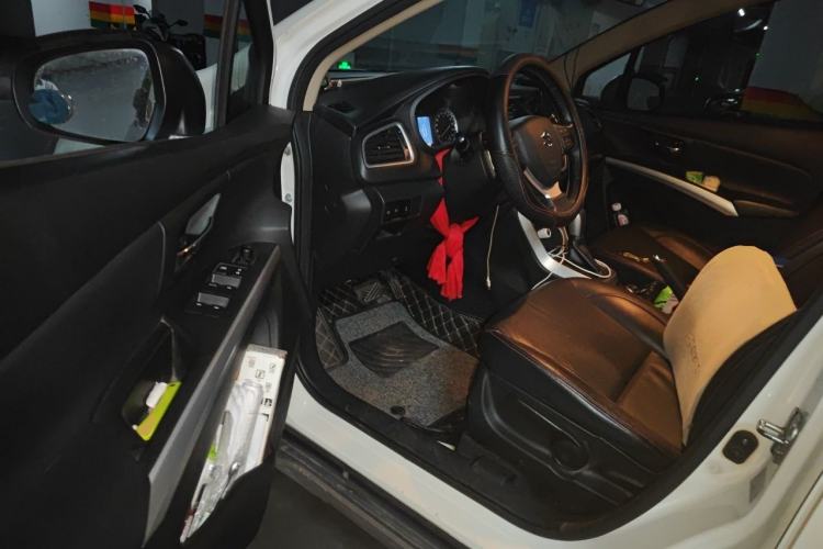 Used Suzuki S-Cross 2014 1.6L CVT Four-Wheel Drive Luxury Version Driver Seat