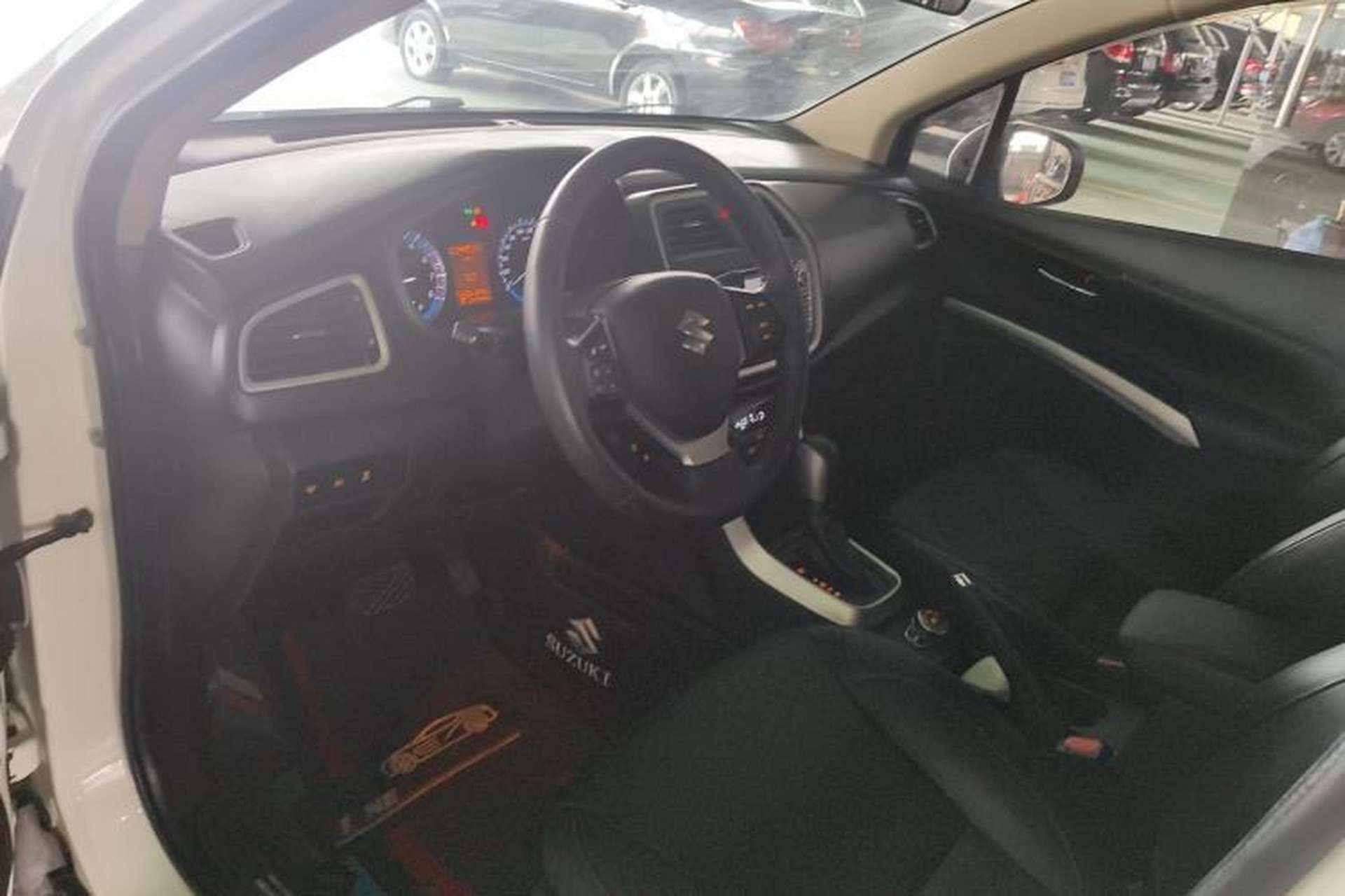 Used Suzuki S-Cross 2014 1.6L CVT Four-Wheel Drive Luxury Version Driver Seat