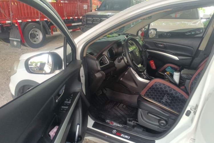 Used Suzuki S-Cross 2014 1.6L CVT Two-Wheel Drive Elite Version Driver Seat