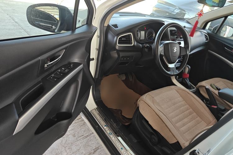 Used Suzuki S-Cross 2014 1.6L CVT Two-Wheel Drive Elite Version Driver Seat
