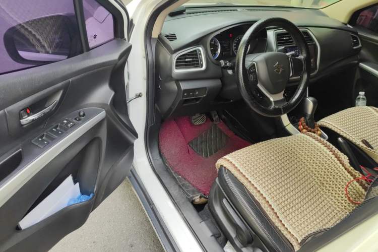 Used Suzuki S-Cross 2014 1.6L CVT Two-Wheel Drive Elite Version Driver Seat
